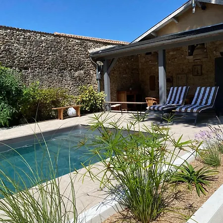 La Maison Reverdi Guest house Lamarque